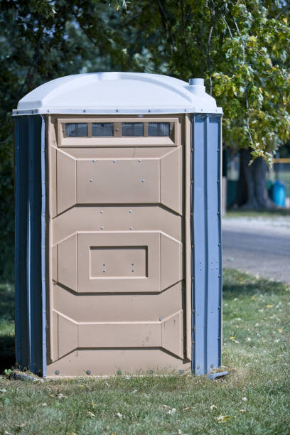 Affordable portable toilet rental in Avilla, IN