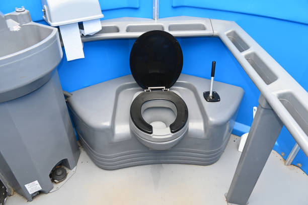 Best Portable bathroom rental  in Avilla, IN